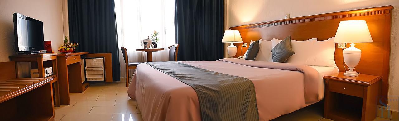 Hotel Splendid Ouagadougou Bagian luar foto