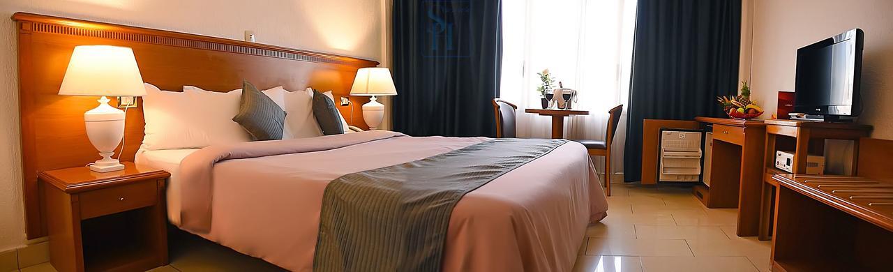 Hotel Splendid Ouagadougou Bagian luar foto
