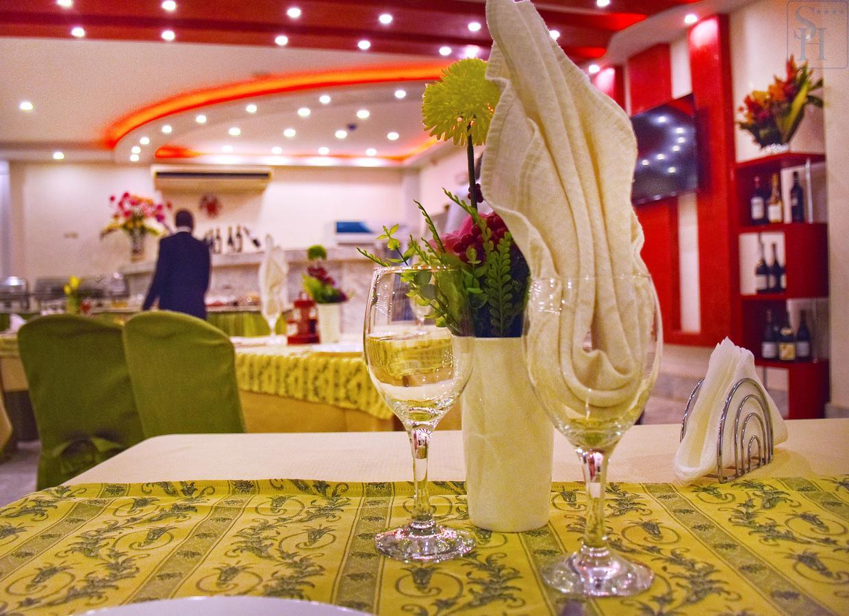 Hotel Splendid Ouagadougou Bagian luar foto
